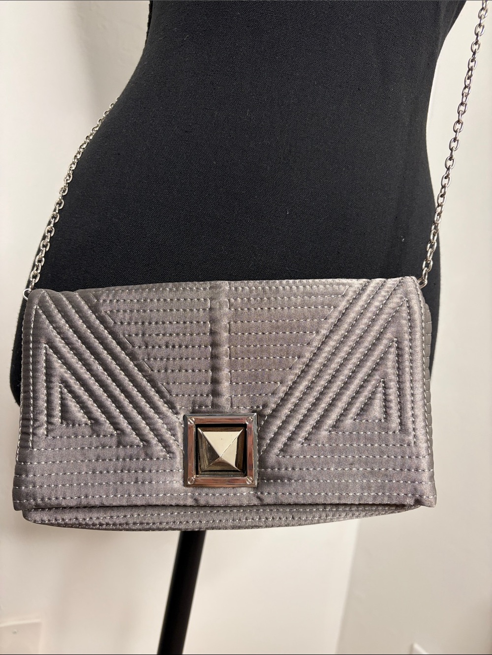 Jessica McClintock Party Crossbody Bag – Chain Strap – Evening Purse
